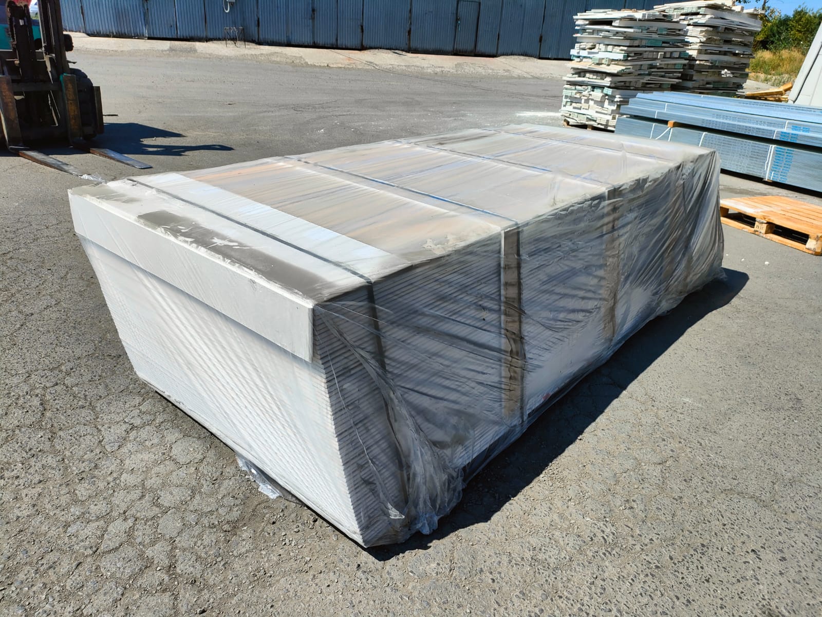 Гипсокартон (ГКЛ) danogips / Даногипс ПГО-УК 2500 х 1200 х 12,5 мм								