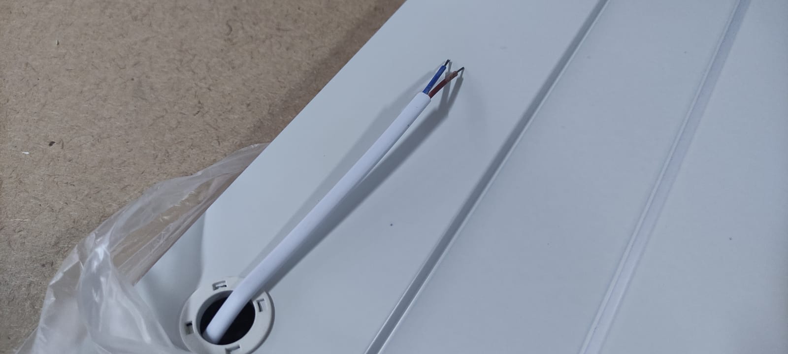 Cветильник cветодиодный универсальный PRE LED PLS WN 36W 6500K (3100 Лм) LEEK								